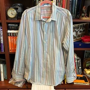 Men’s long sleeved shirt